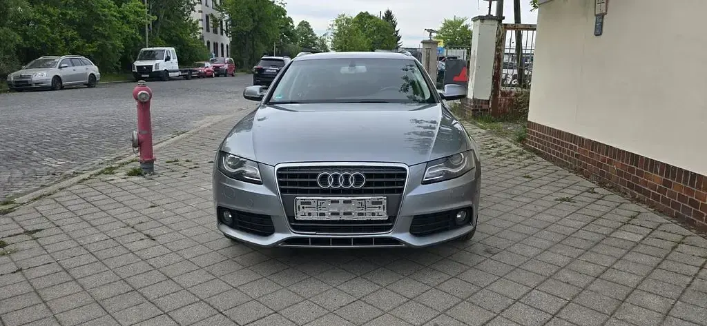Second-hand Audi A4 Ambiente 179 CP (131 kW) 2010 Gri Break
