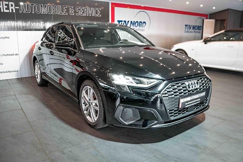Gebraucht Audi A3 Ambiente 150 PS (110 kW) 2021 Schwarz Limousine