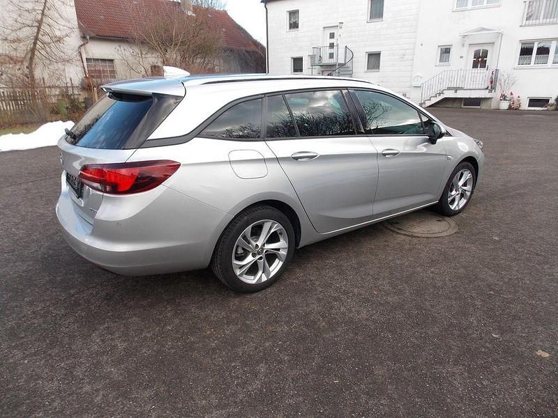 Gebraucht Opel Astra 125 PS (91 kW) 2018 Silber Kombi