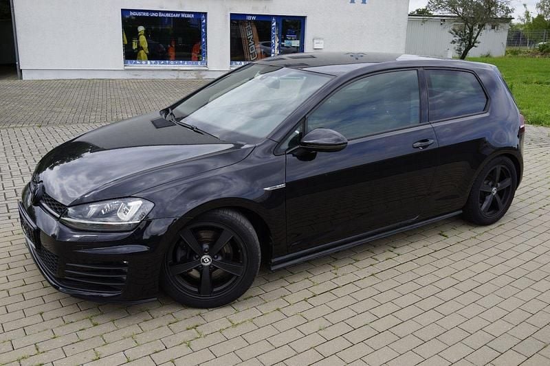 Schwarz Gebraucht 2014 VW Golf GTD Coupé | 9.499 € - Bild 1/4