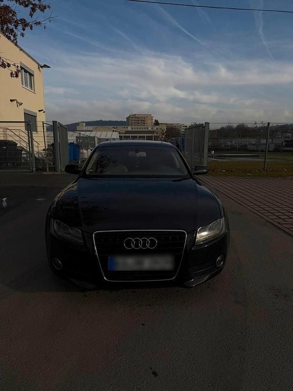 Schwarz Gebraucht 2011 Audi A5 Sportback Kleinwagen | 6.999 € (Guter Preis) - Bild 1/4
