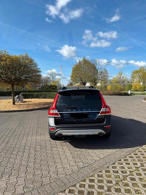 Gebraucht Volvo XC70 230 PS (169 kW) 2014 Schwarz Kombi