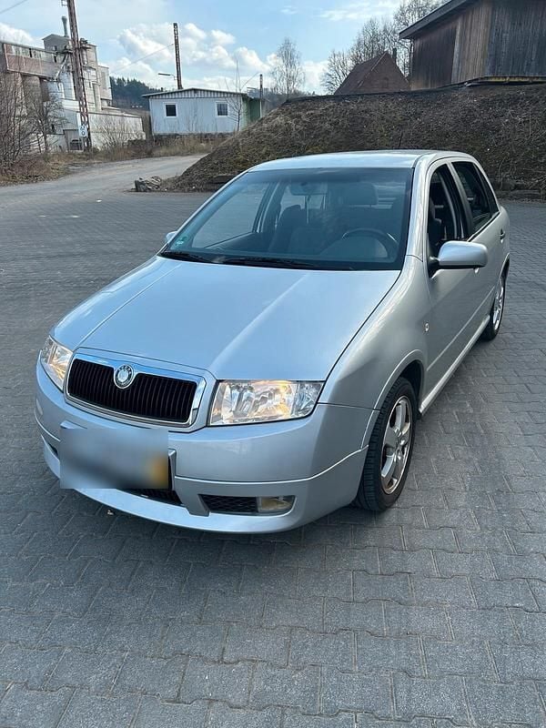 Gebraucht Skoda Fabia 75 PS (55 kW) 2002 Silber Kleinwagen