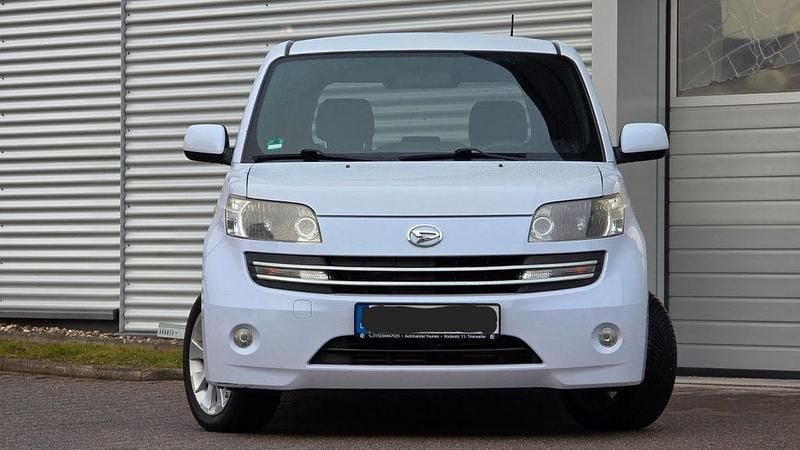 Gebraucht Daihatsu Materia 103 PS (75 kW) 2008 Silber Van / Kleinbus
