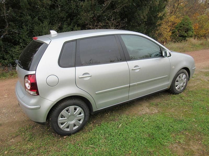 Gebraucht VW Polo Cricket 54 PS (39 kW) 2004 Schwarz Kleinwagen