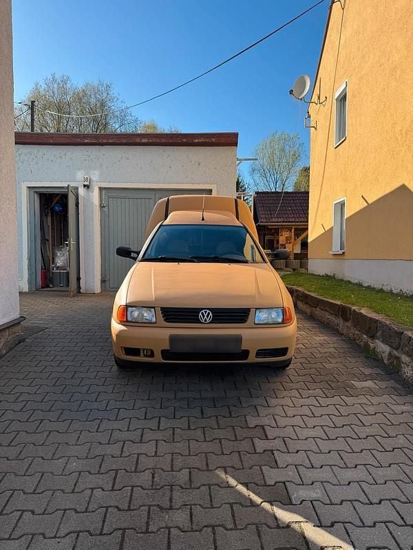 Second-hand VW Caddy 2003 Andere farben Monovolum