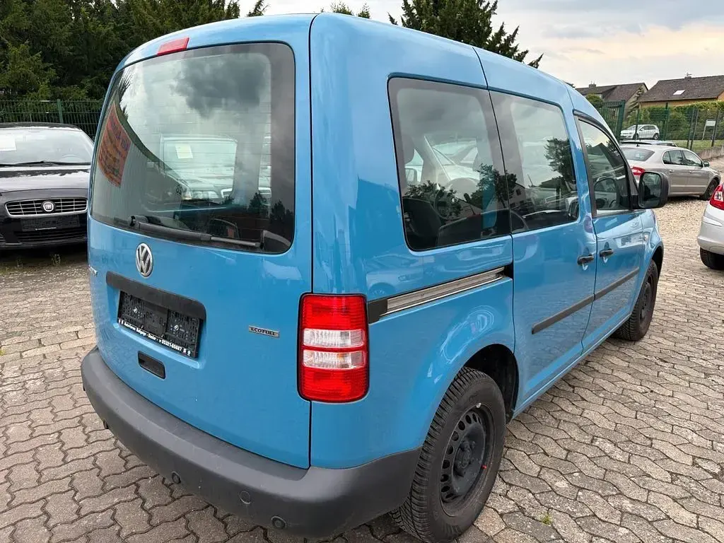 Gebraucht VW Caddy 109 PS (80 kW) 2012 Blau Van / Kleinbus