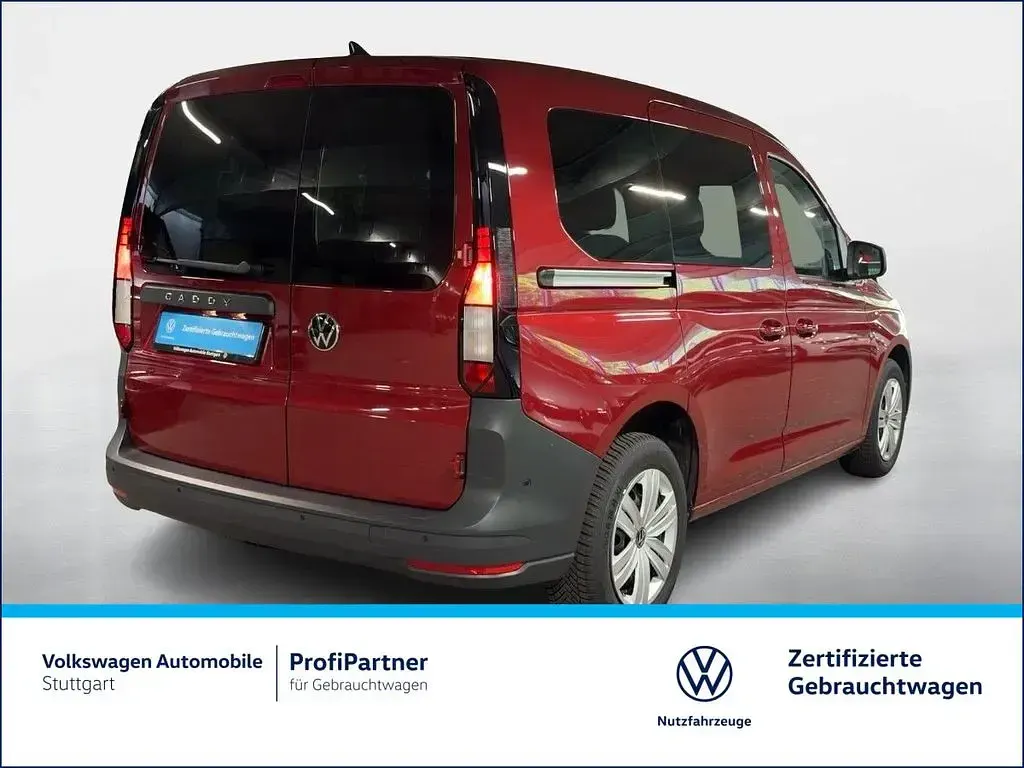 Gebraucht VW Caddy 116 PS (85 kW) 2024 Fortanarot metallic Van / Kleinbus