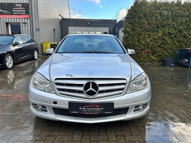 Gebraucht Mercedes C220 Avantgarde 170 PS (125 kW) 2009 Silber Limousine