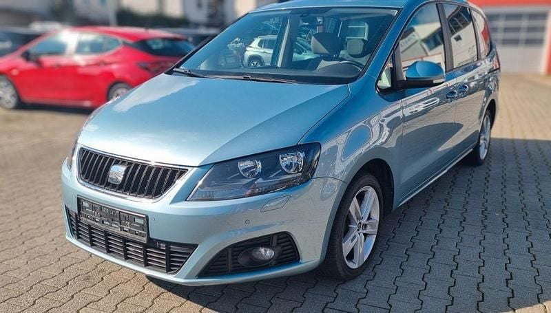 Blau Gebraucht 2013 Seat Alhambra Style Van / Kleinbus | 9.900 € (Guter Preis) - Bild 1/4