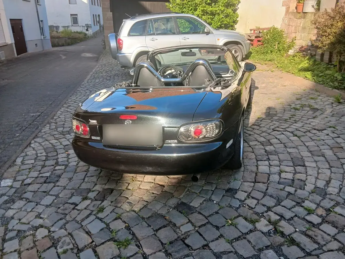 Gebraucht Mazda MX5 110 PS (80 kW) 2004 Schwarz Cabrio