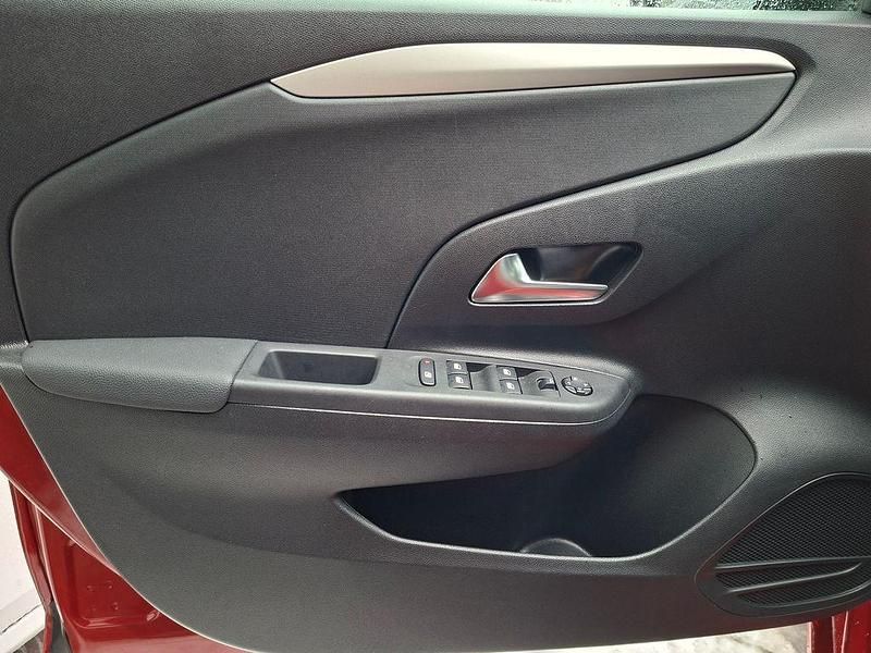 Gebraucht Opel Corsa-e 100 kW (136 PS) 2023 Rot Kleinwagen