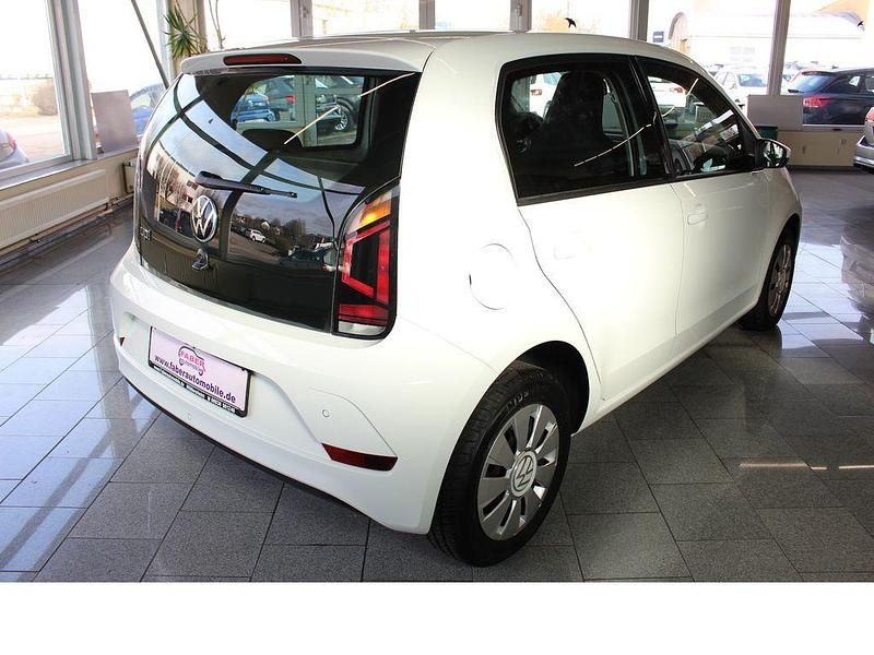 Gebraucht VW up! 65 PS (47 kW) 2021 Weiß Kleinwagen
