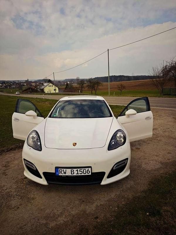 Second-hand Porsche Panamera 500 CP (367 kW) 2011 Hatchback