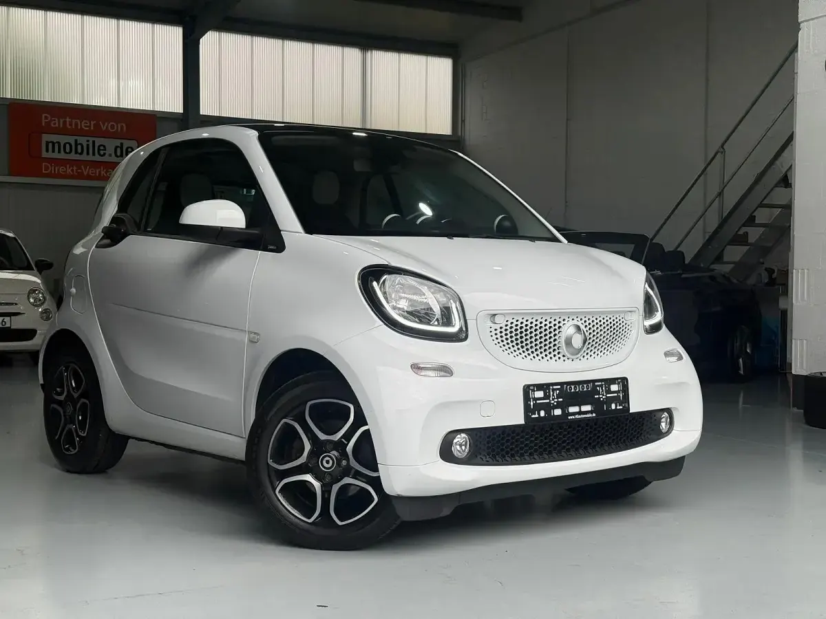 Gebraucht Smart ForTwo Coupé 71 PS (52 kW) 2016 Weiß Coupé