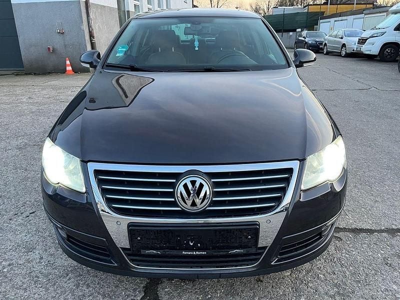 Grau Gebraucht 2006 VW Passat Highline Limousine | 4.900 € (Fairer Preis) - Bild 1/4
