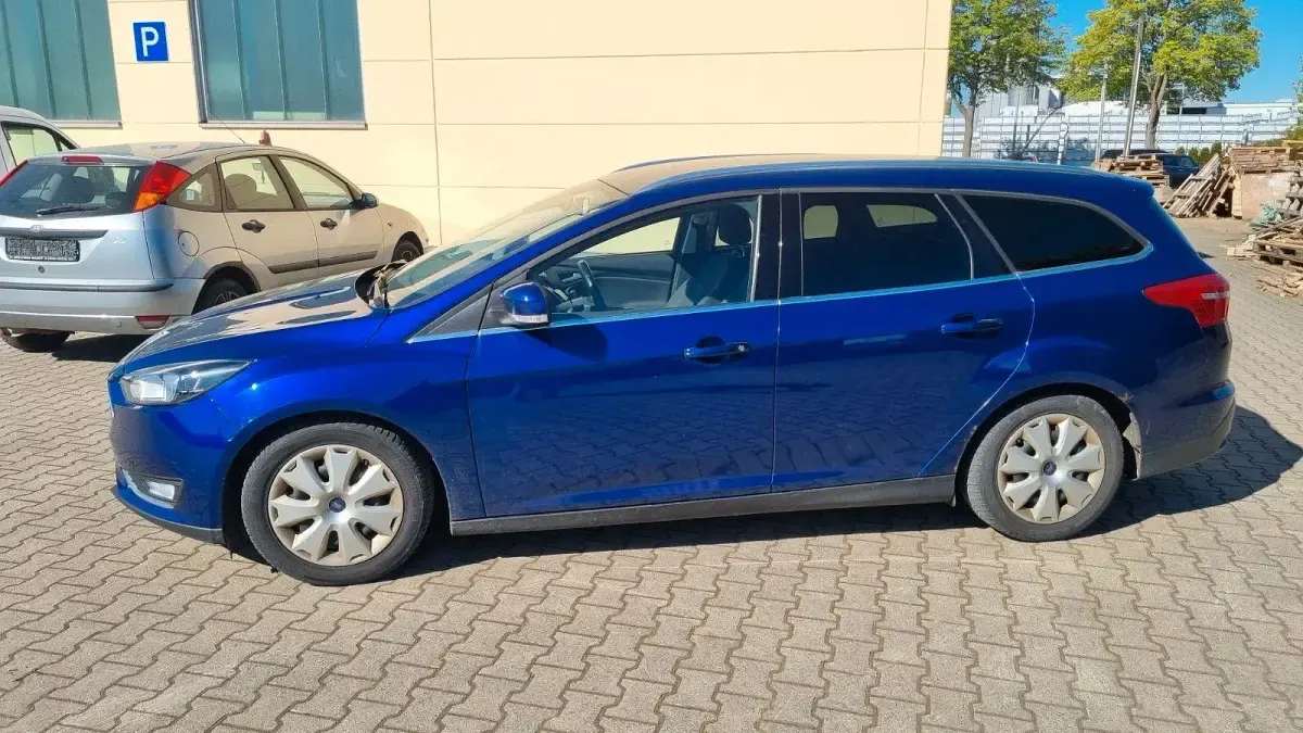 Gebraucht Ford Focus Titanium 150 PS (110 kW) 2015 Blau Kombi