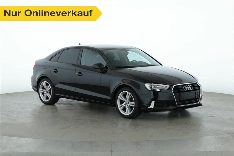 Schwarz Gebraucht 2019 Audi A3 Sport Limousine | 18.260 € (Superpreis) - Bild 1/3