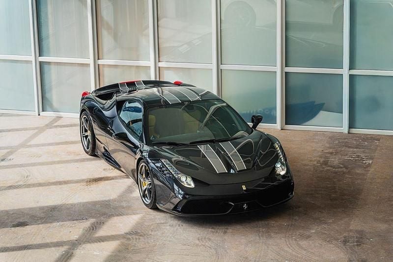Gebraucht Ferrari 458 605 PS (444 kW) 2015 Schwarz