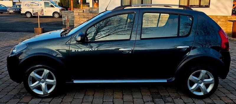Gebraucht Dacia Sandero Stepway 87 PS (63 kW) 2009 Grau Limousine