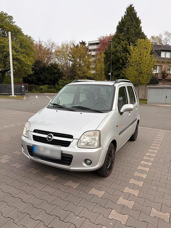 Gebraucht Opel Agila 60 PS (44 kW) 2006 Silber Van / Kleinbus