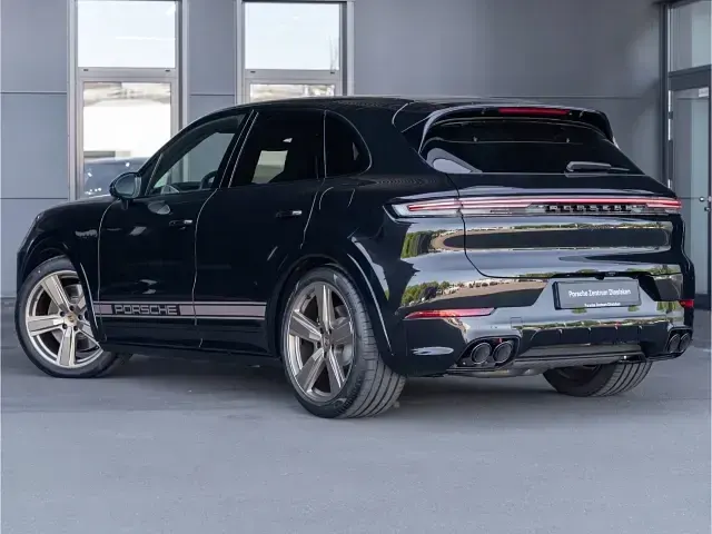 Neu Porsche Cayenne S E-Hybrid Black Edition 519 PS (381 kW) 2026 Schwarz SUV