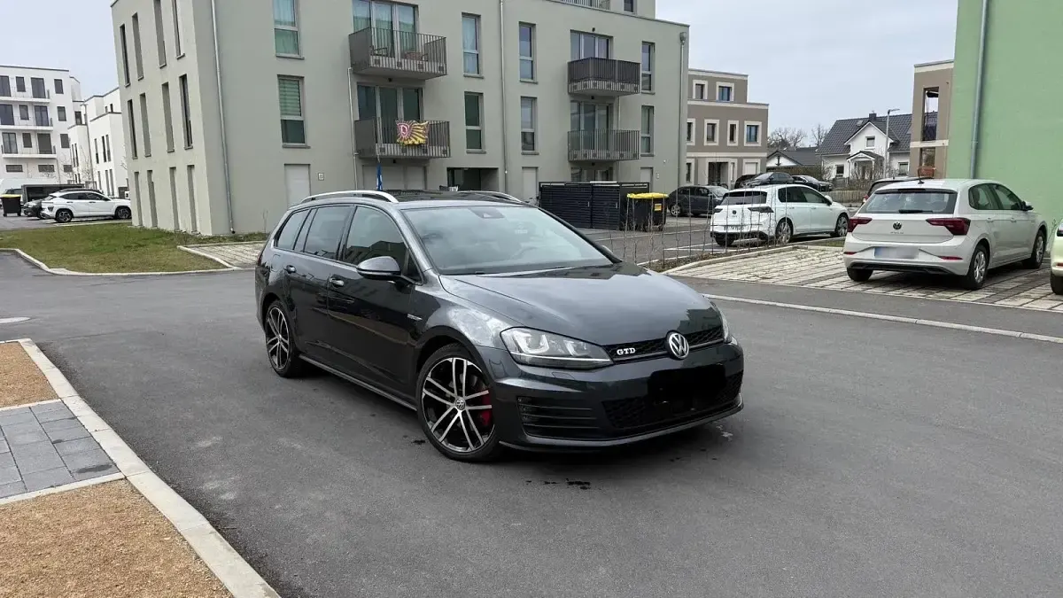 Second-hand VW Golf VII GTD 184 CP (135 kW) 2016 Gri Break