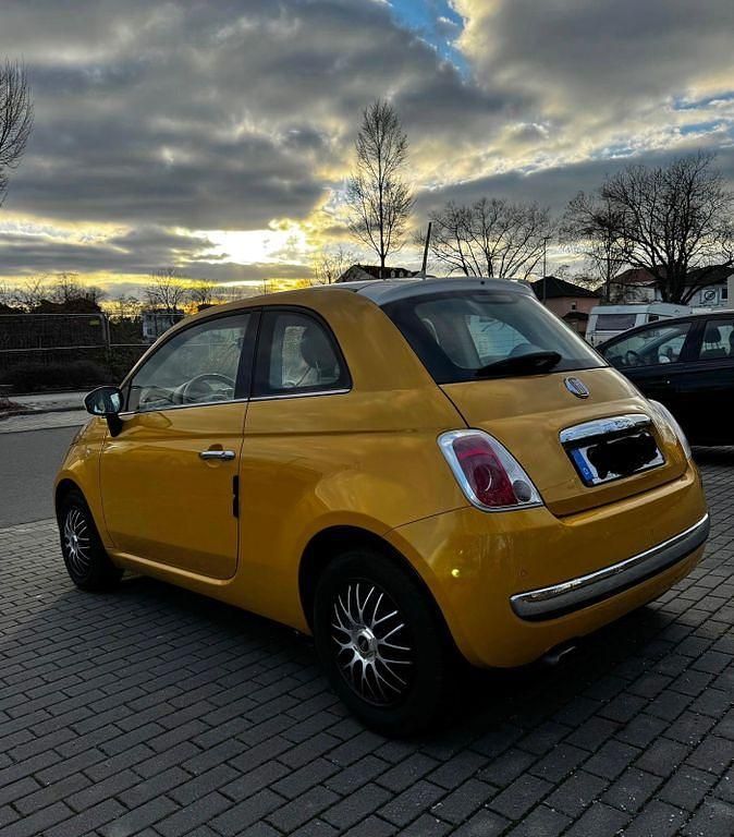 Gebraucht Fiat 500 69 PS (50 kW) 2015 Gelb Kleinwagen