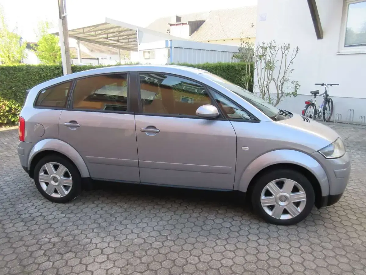 Occasion Audi A2 75 ch (55 kW) 2004 Gris Citadine