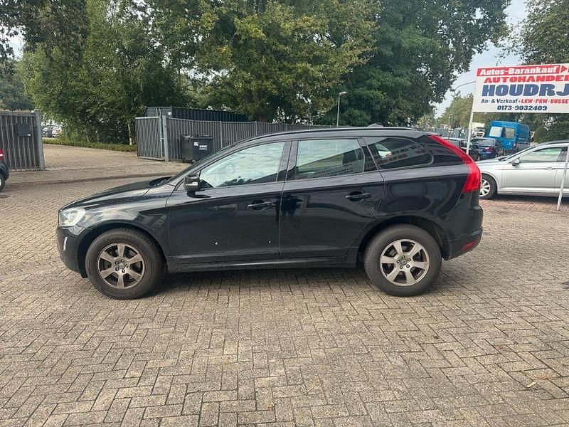 Gebraucht Volvo XC60 Kinetic 181 PS (133 kW) 2014 Schwarz SUV