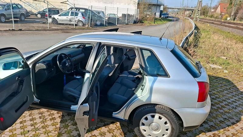Gebraucht Audi A3 125 PS (91 kW) 2000 Silber Kleinwagen