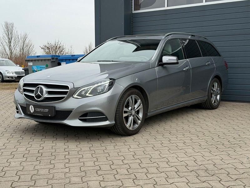 Gebraucht Mercedes E250 211 PS (155 kW) 2013 Silber Kombi