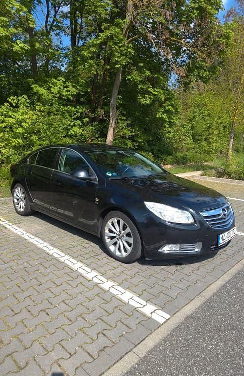 Gebraucht Opel Insignia S 140 PS (102 kW) 2012 Schwarz Limousine