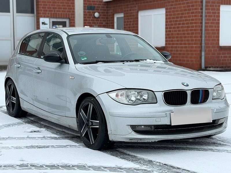 Gebraucht BMW 118 143 PS (105 kW) 2010 Silber Kleinwagen