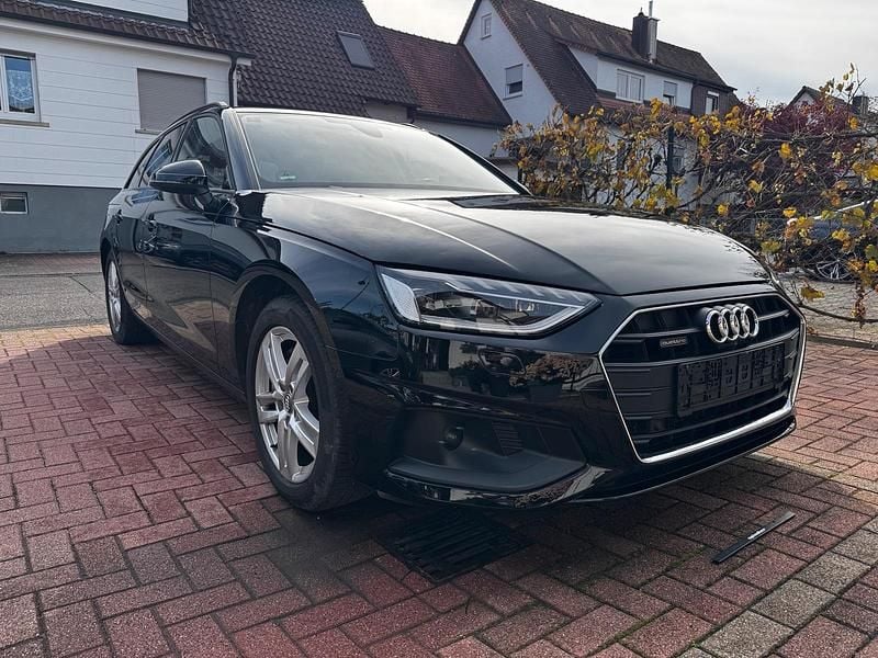 Schwarz Gebraucht 2020 Audi A4 Kombi | 24.900 € - Bild 1/4