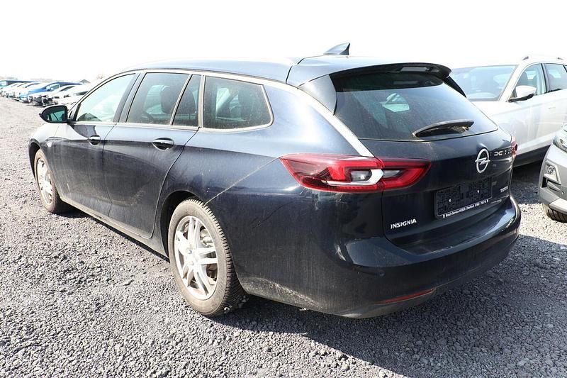 Gebraucht Opel Insignia Dynamic 165 PS (121 kW) 2018 Blau metallic