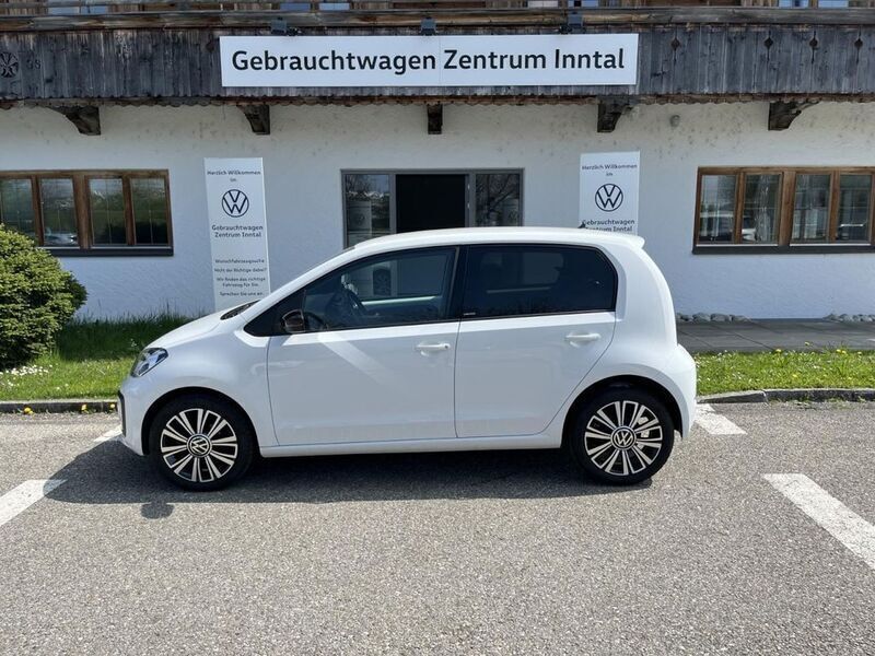 Gebraucht VW up! United 65 PS (47 kW) 2021 Pure white (weiß) Kleinwagen