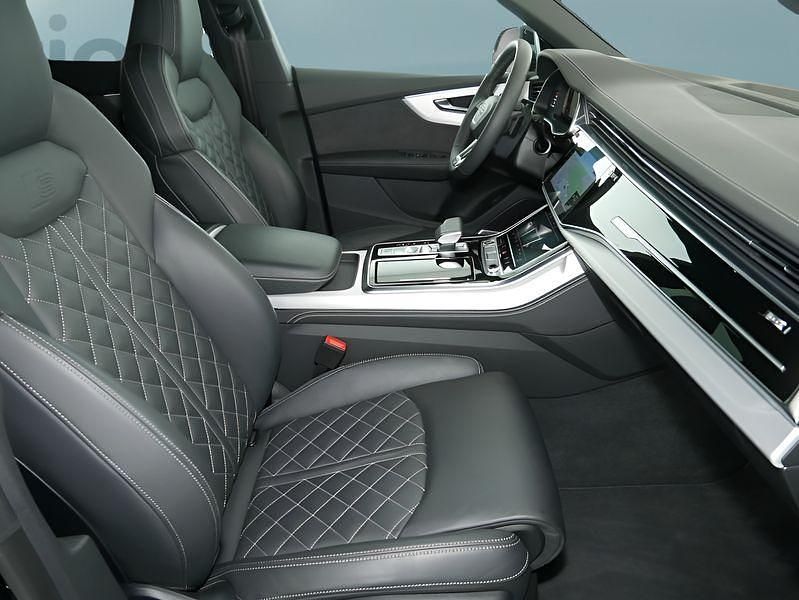 Gebraucht Audi Q8 286 PS (210 kW) 2025 Schwarz SUV