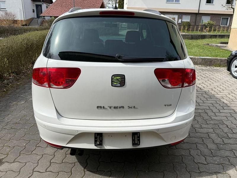 Gebraucht Seat Altea XL 140 PS (102 kW) 2015 Weiß Van / Kleinbus