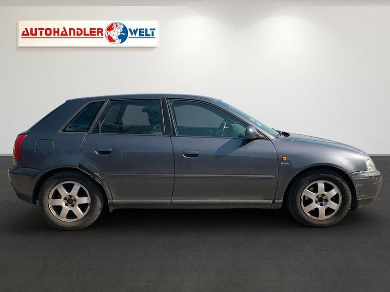 Gebraucht Audi A3 Attraction 125 PS (91 kW) 1999 Grau Kleinwagen