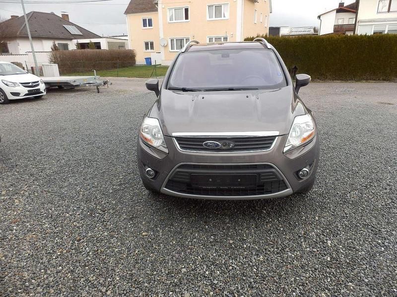 Gebraucht Ford Kuga Champions Edition 140 PS (102 kW) 2012 Brisbane braun (met.) SUV