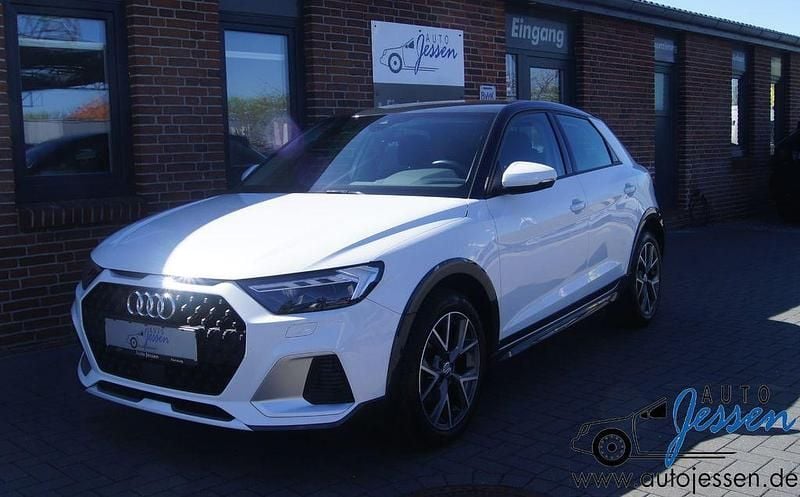 Second-hand Audi A1 Basis 116 CP (85 kW) 2020 Alb SUV