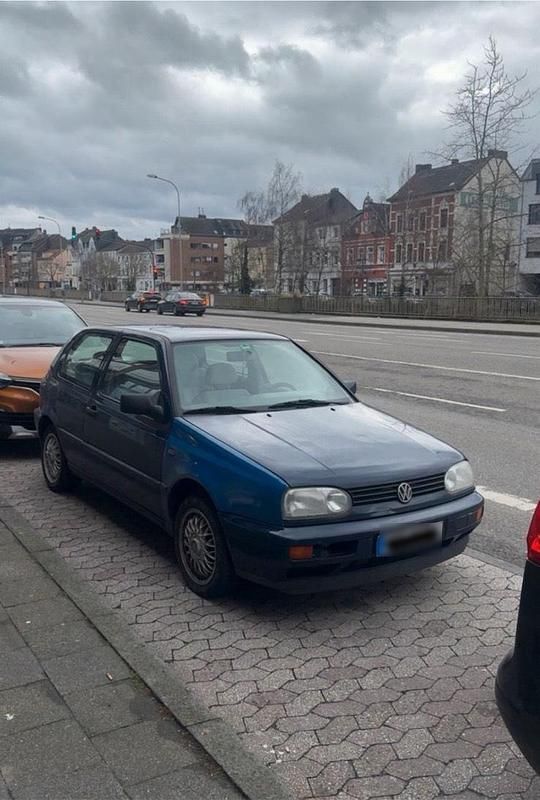 Gebraucht VW Golf III 75 PS (55 kW) 1996 Blau Kleinwagen