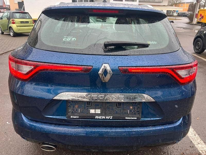Gebraucht Renault Mégane IV Intens 101 PS (74 kW) 2017 Blau Limousine