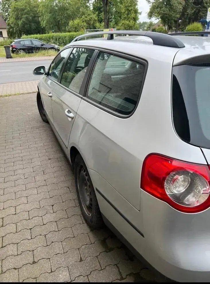 Gebraucht VW Passat 140 PS (102 kW) 2007 Silber Kombi