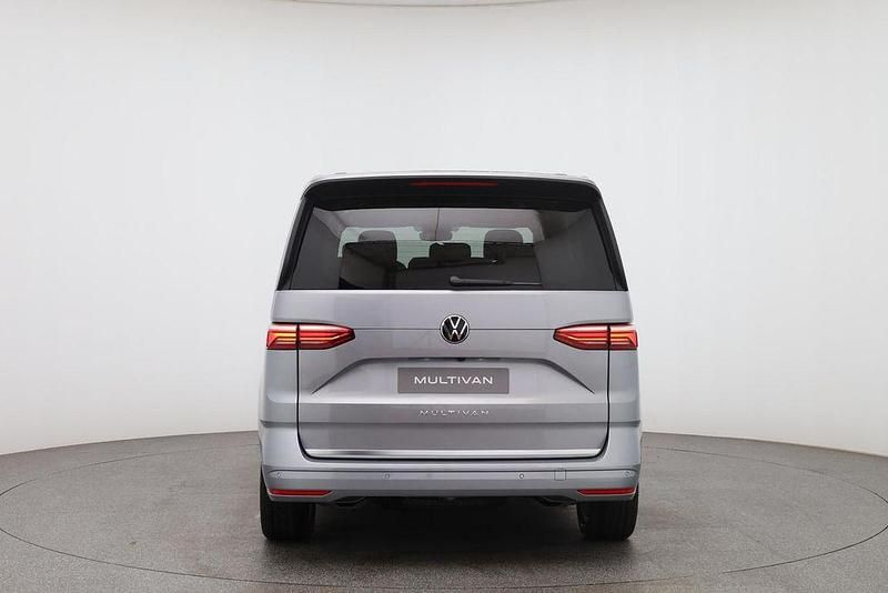 Neu VW Multivan Style 150 PS (110 kW) 2025 Silber Van