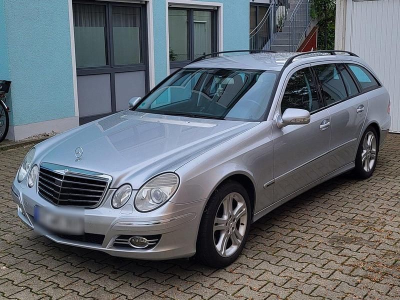 Silber Gebraucht 2008 Mercedes E280 Avantgarde Kombi | 6.500 € (Fairer Preis) - Bild 1/4