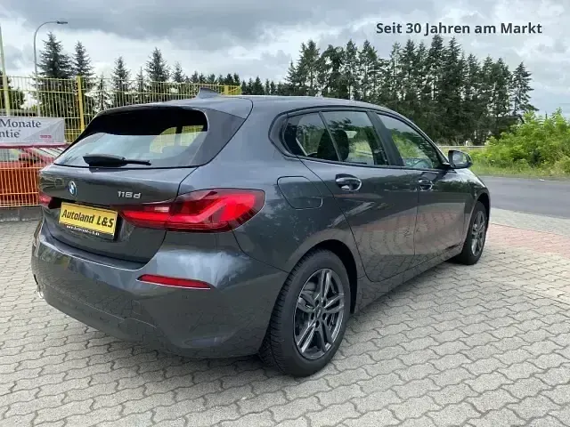 Gebraucht BMW 116 Advantage 339 PS (249 kW) 2020 Grau Kleinwagen