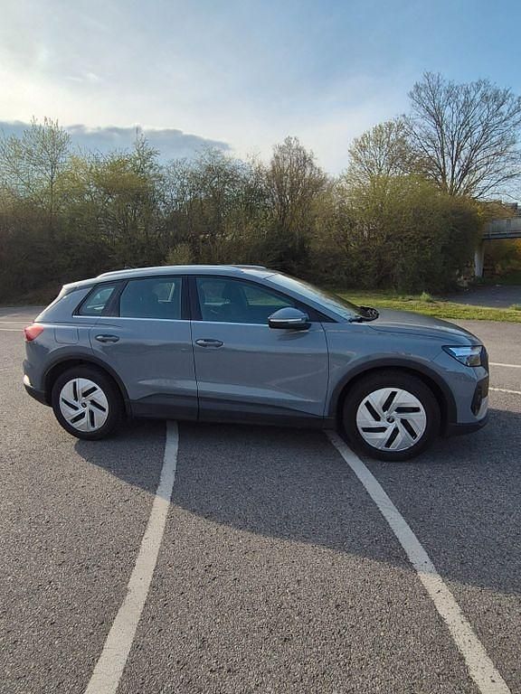 Gebraucht Audi Q4 e-tron 125 kW (170 PS) 2021 Grau SUV