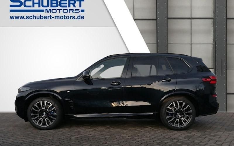 Neu BMW X5 352 PS (258 kW) 2025 Schwarz SUV